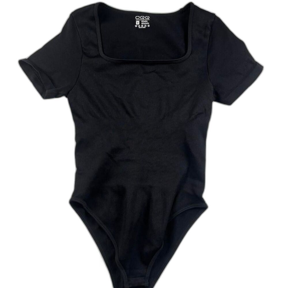 OQQ Black Ribbed Square Neck Bodysuit Women’s M Seamless Athleisure Tank